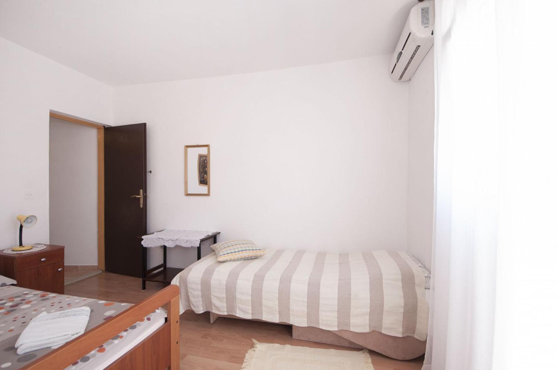 Apartments Mira Splitska Dış mekan fotoğraf